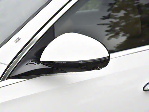 2024�� E 350 e L ���ʽ��϶����˶��γ�