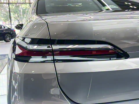 2023�� 740Li ������ M�˶���װ