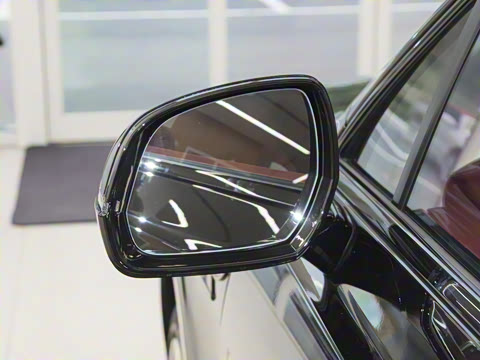 2024�� 4.0T V8 S