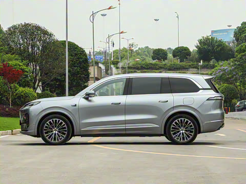 2025�� ����Ultra+ �߶���