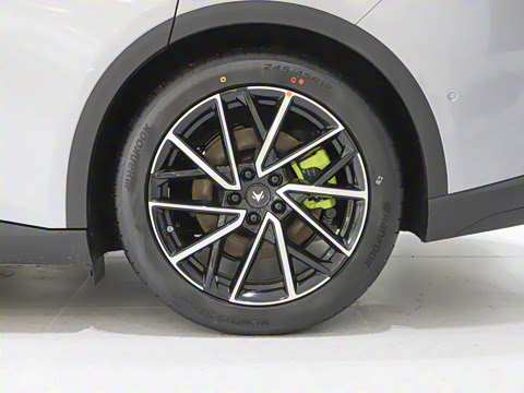 2025�� 560MAX 185kW