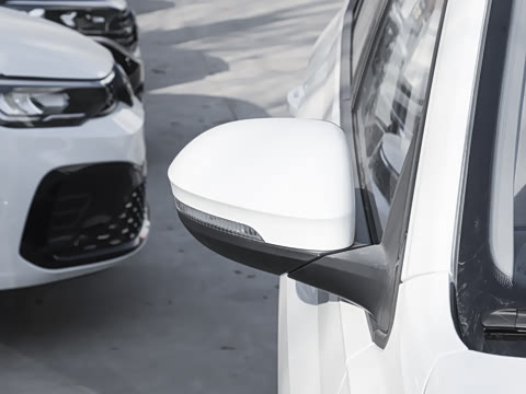 2025�� ���� 1.5L ���ݰ�