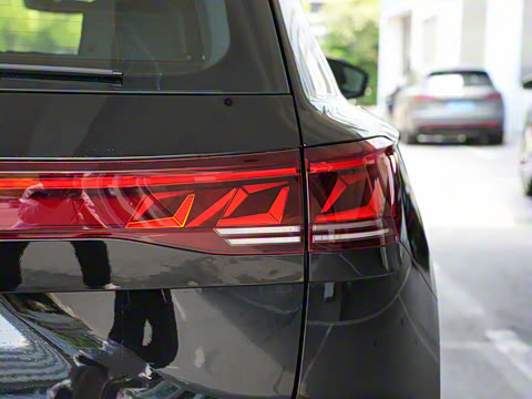 2025�� 2.0TSI ��Ӱ��