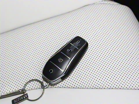 2025�� EV 605km �콢��