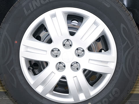 2024�� 2.0L �ֶ�������CNG 9��