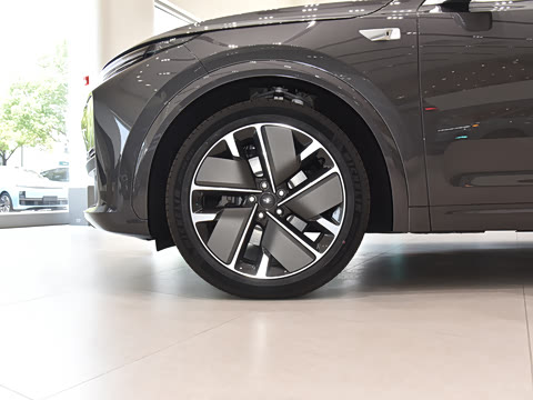 2025�� Pro ���ܻ��°�