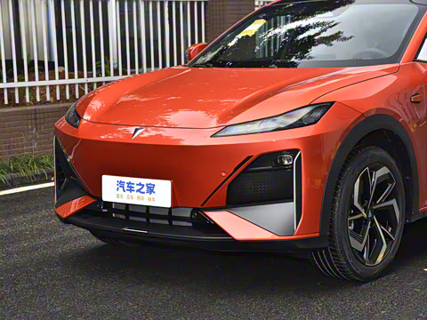 2025�� 215Max ��ΪǬ���Ǽ�ADS SE���̰�