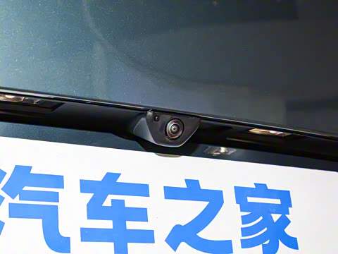 2025�� 400PS Dynamic HSE