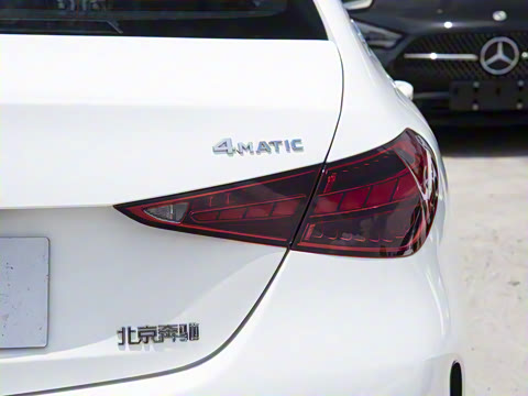 2025�� �Ŀ� C 260 L 4MATIC �˶���