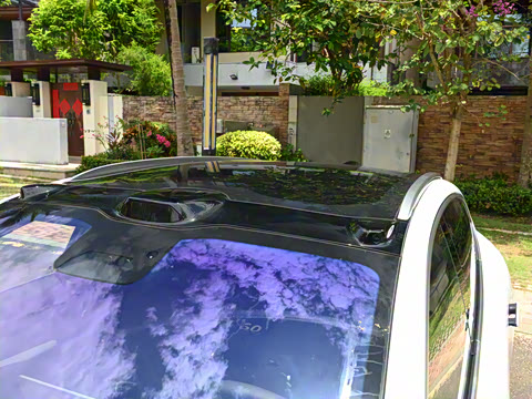 2025�� 75kWh Touring