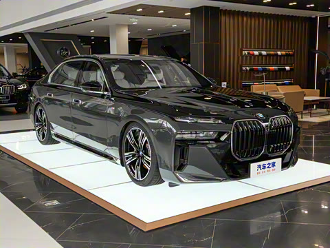 2023 740Li  M˶װ