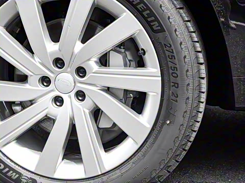 2025�� 3.0 L6 400PS ʢ���ӳ���