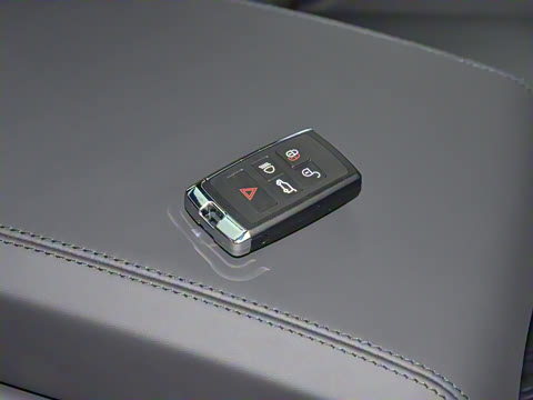 2025�� 90 3.0T P400 X-Dynamic HSE