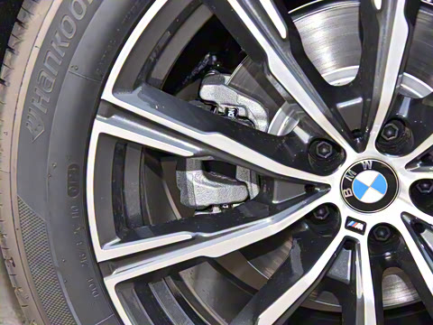 2023�� xDrive 30Li M�˶���װ