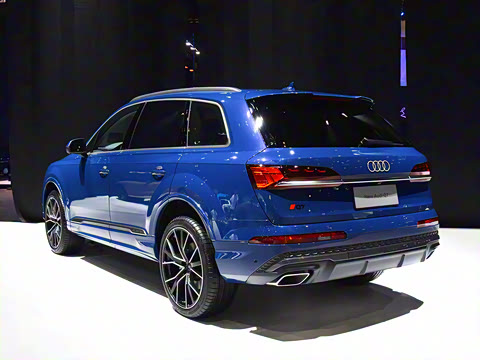 2025�� 55 TFSI quattro S line�����