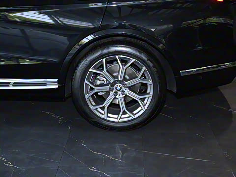 2023�� xDrive40i �����ͺ�����װ