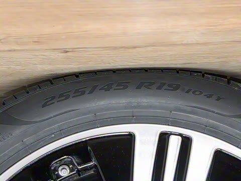 2025�� 500 4MATIC ������