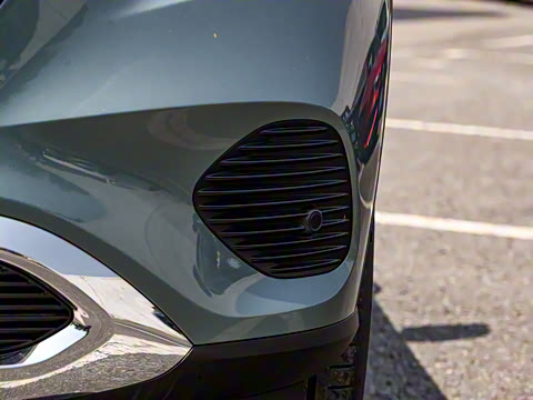 2025�� �Ŀ� GLC 260 L 4MATIC ������