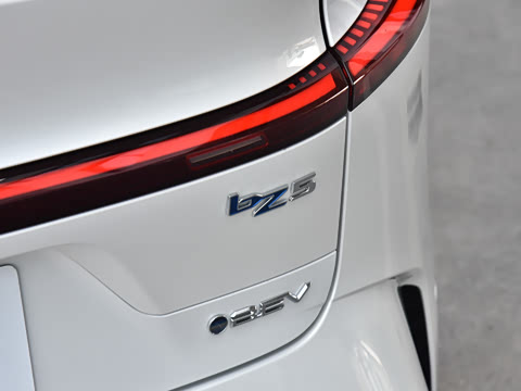 2025�� 550 PRO���а�