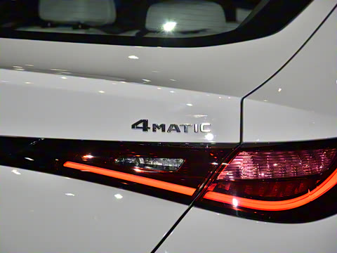 2025�� GLC 300 4MATIC ����SUV