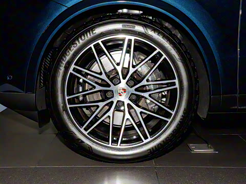 2025�� Cayenne 3.0T