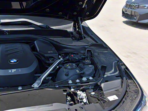 2024�� 525Li M�˶���װ