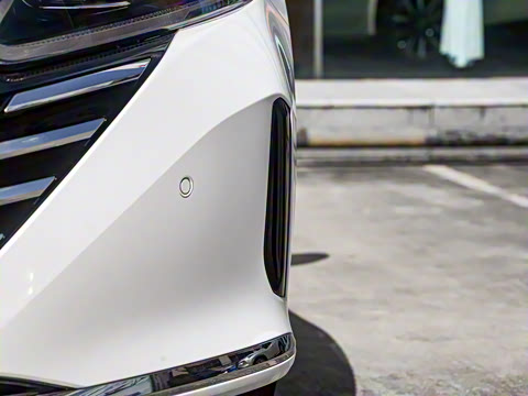 2022�� 2.0L XL-Upr ������