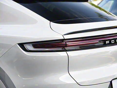 2025�� Cayenne Coup�� 3.0T