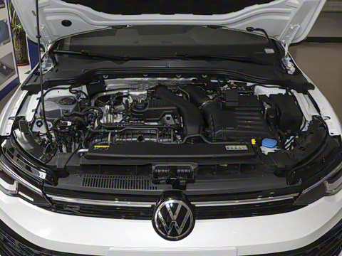 2025�� �Ŀ� 300TSI R-Line