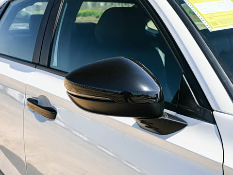 2025�� 240TURBO CVT ��ȤMax