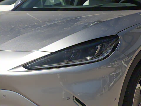 2025�� 735MAX 160kW