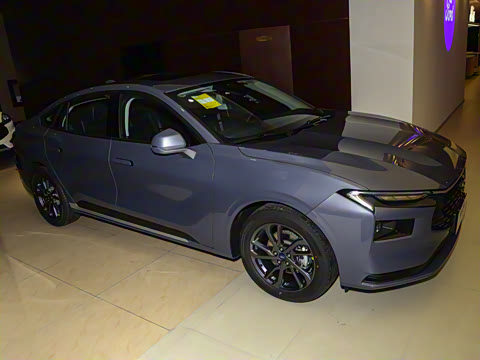 2025�� 2.0T EcoBoost ������