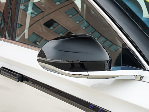 2025�� 2.0T ���л춯��