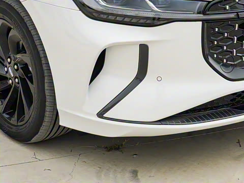 2025�� 2.0T ���л춯��