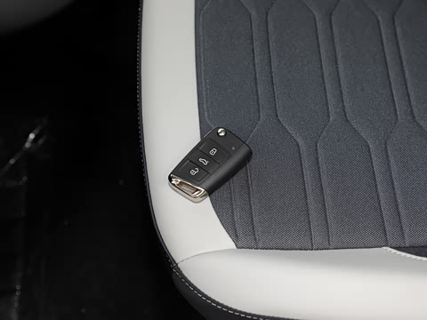 2025�� ���� 1.5L �����