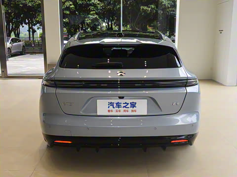 2025�� 75kWh Touring