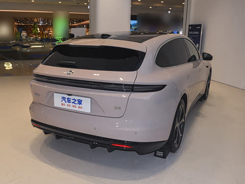 2025�� 75kWh Touring