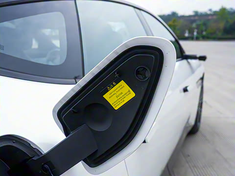 2025�� Ultra���̰�