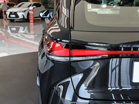 2023�� 350h ����������