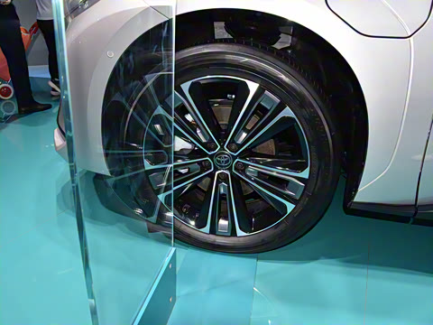 2025�� 560 ����Max��