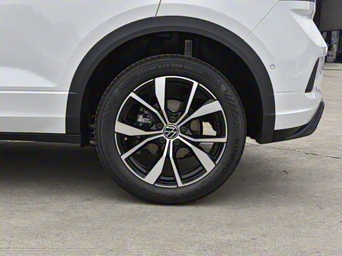 2025�� �Ŀ� 300TSI DSG�����ǹ��