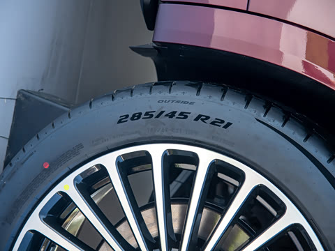 2025�� ���� Ultra�� 53.4kWh 5����