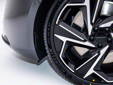 2024�� 95kWh 702km�����Ǽ�Ultra