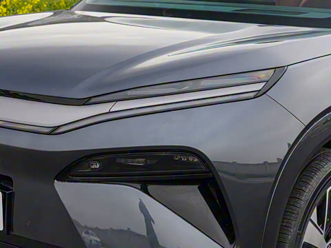 2025�� DM 215KM�����״��콢��