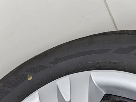 2024�� M5 1.6L ������7��CNG