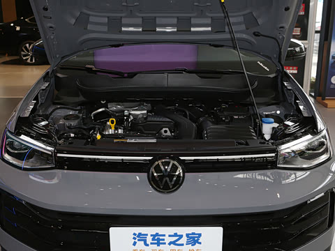 2025�� ���� 300TSI ������