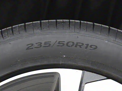 2025�� quattro 45�����ذ� 45TFSI quattro ʱ�ж�����