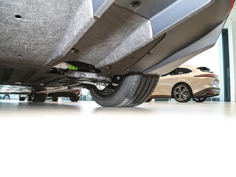 2024�� 75kWh Touring