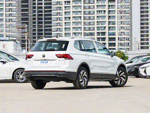 2025�� ���ڿ� 300TSI �Զ��������ڰ�