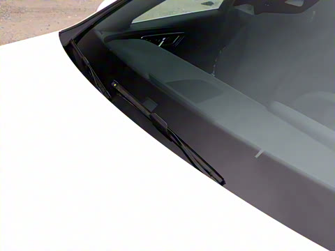 2025�� E 300 L ʱ���˶���